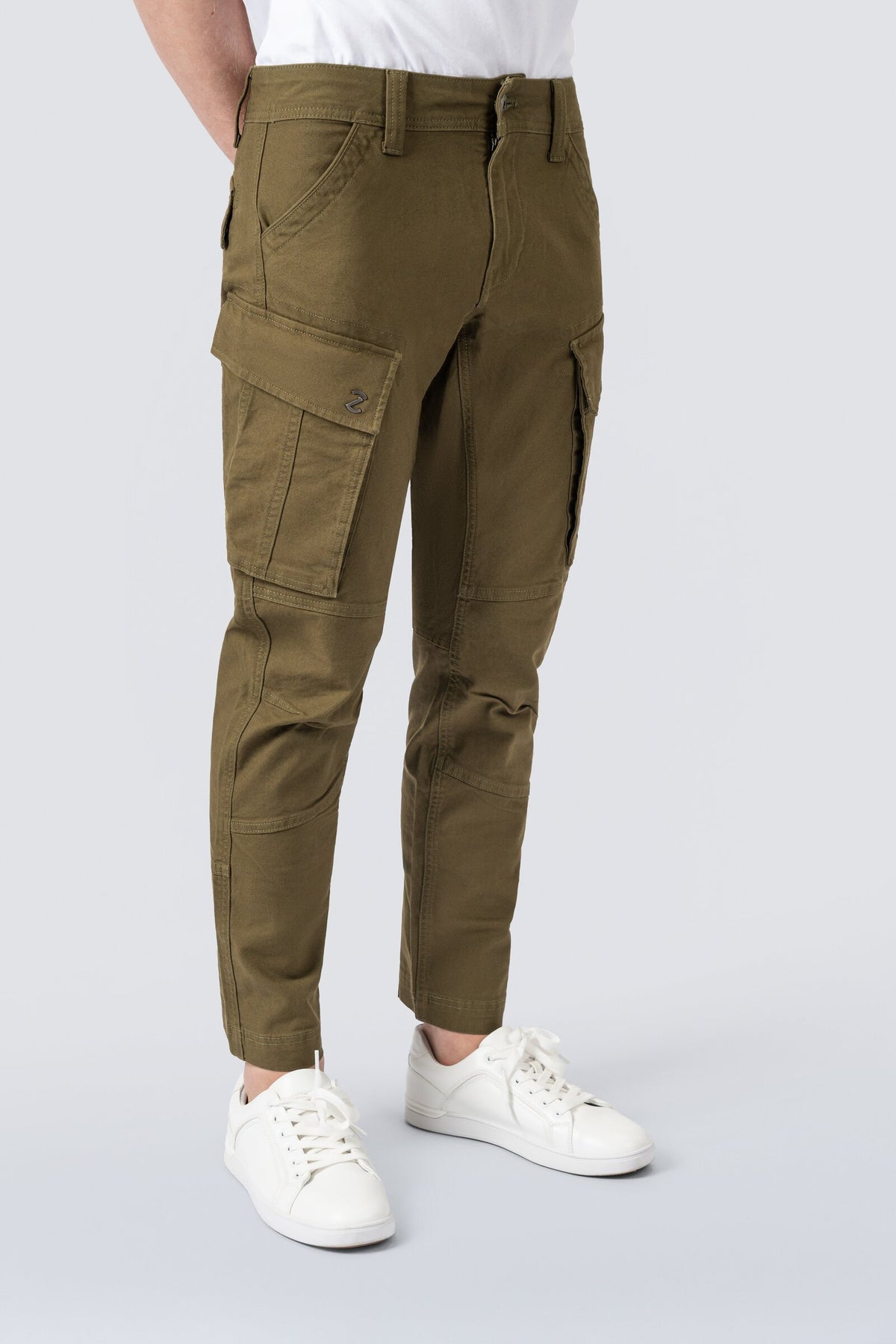 ZEHN Adaptive Canvas Cargohose Herren in Olivgrün – Rückansicht