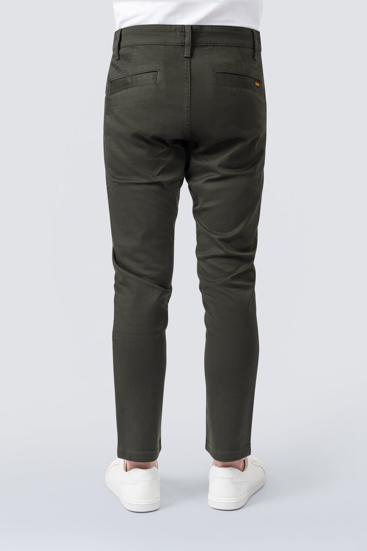 ZEHN Signature Chinohose Herren Stretch Twill in City Slate – Rückansicht