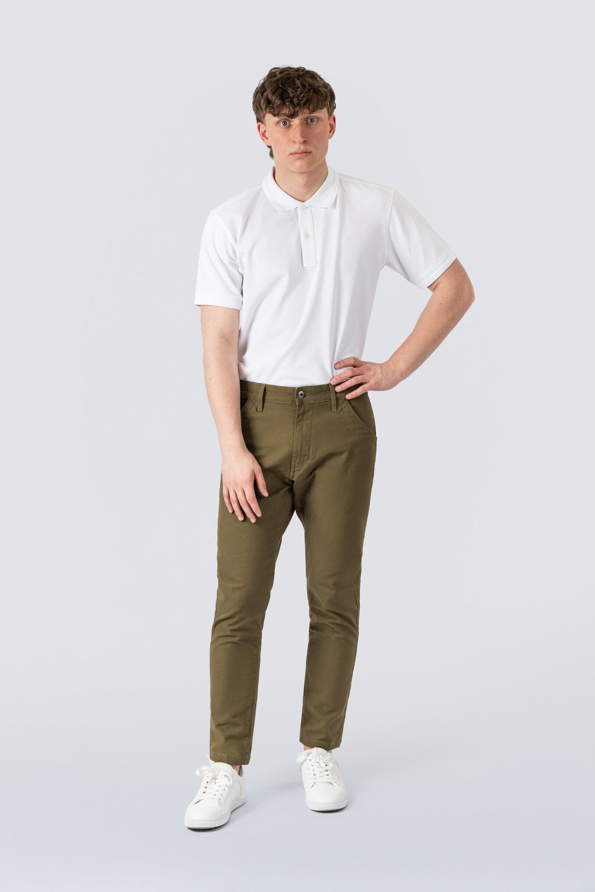 ZEHN Signature Chinohose Herren Stretch Twill in Olivgrün – Produktansicht 4