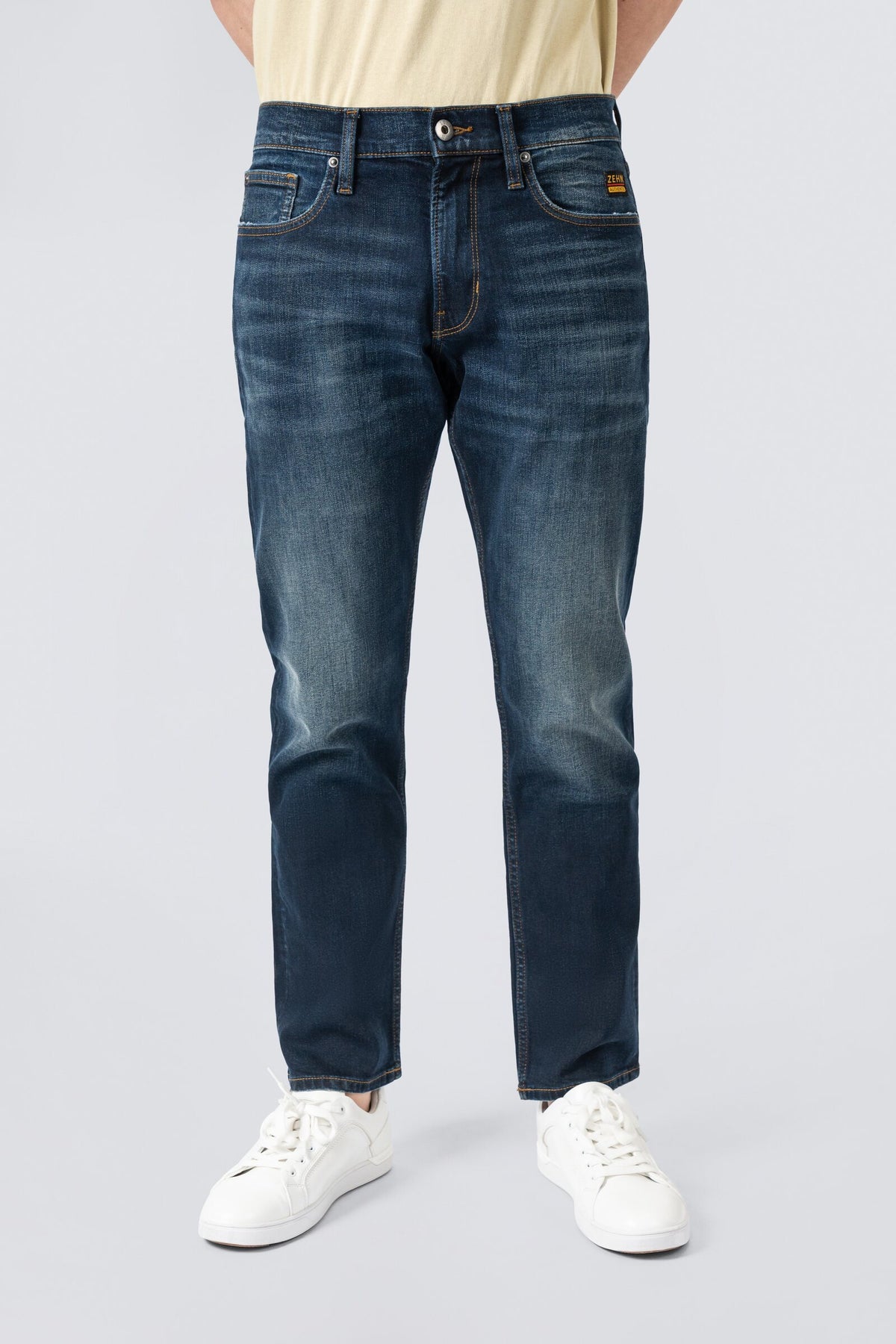 ZEHN Rivet Jeans Herren in Indigo Dark – Rückansicht