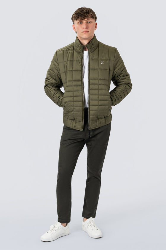 ZEHN Aero Steppjacke Herren in Shadow Olive – Produktansicht 1